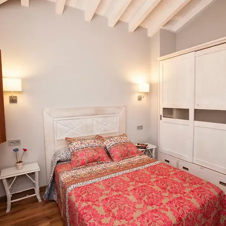 Cuatrovistes Country house *